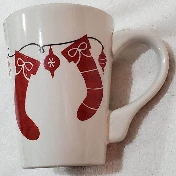 California Pantry 2009 Christmas Mugs Set of Two - Picture 8 of 8